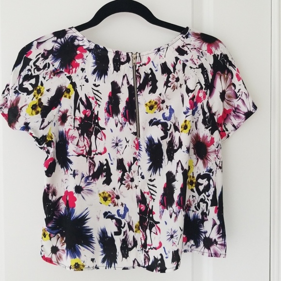 Eight Sixty Crop Top Size Small - Picture 2 of 7